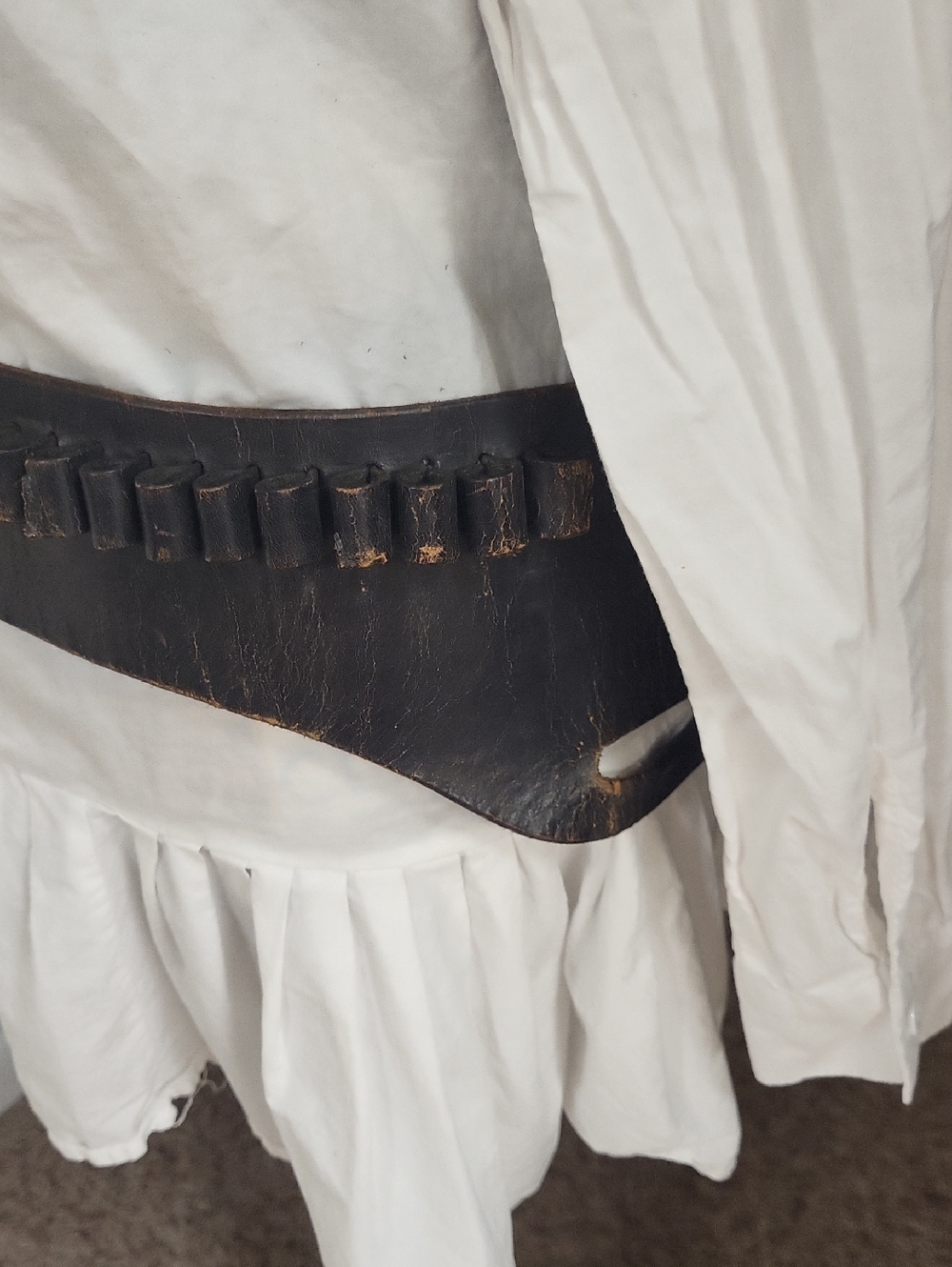 Vintage Chocolate BROWN/BLACK Leather Cartridge/Ammunition Belt - Picture 6 of 6